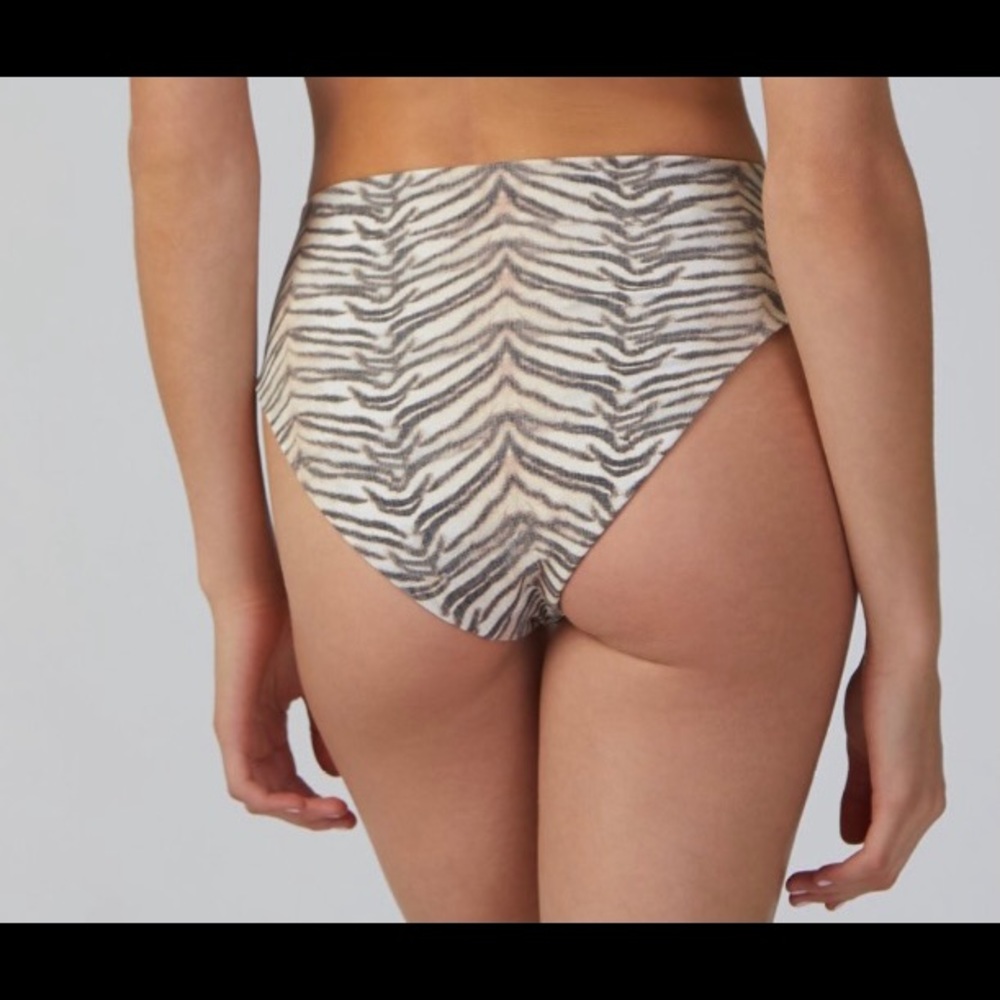 BOYS + ARROWS ANIMALISTIC STANLEE BIKINI BOTTOMS - Picture 2 of 10